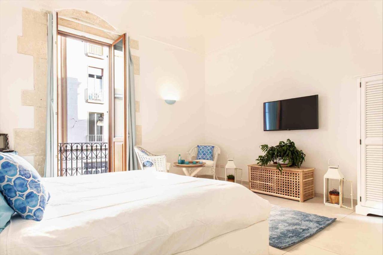 Ortigia Sunset Apartments - Xenia Sicily Villas Сиракузы Экстерьер фото